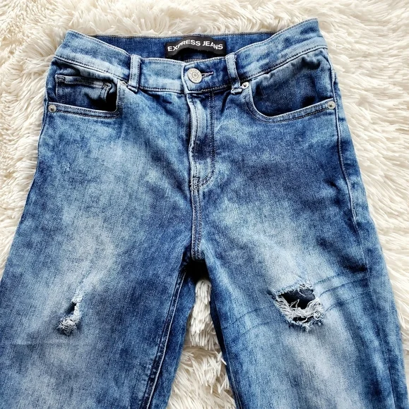 EXPRESS Faded and Destroyed Hi-Rise Jeggings - Picture 7 of 8